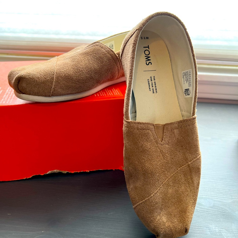 Suede Tom’s Alparagata slip ons